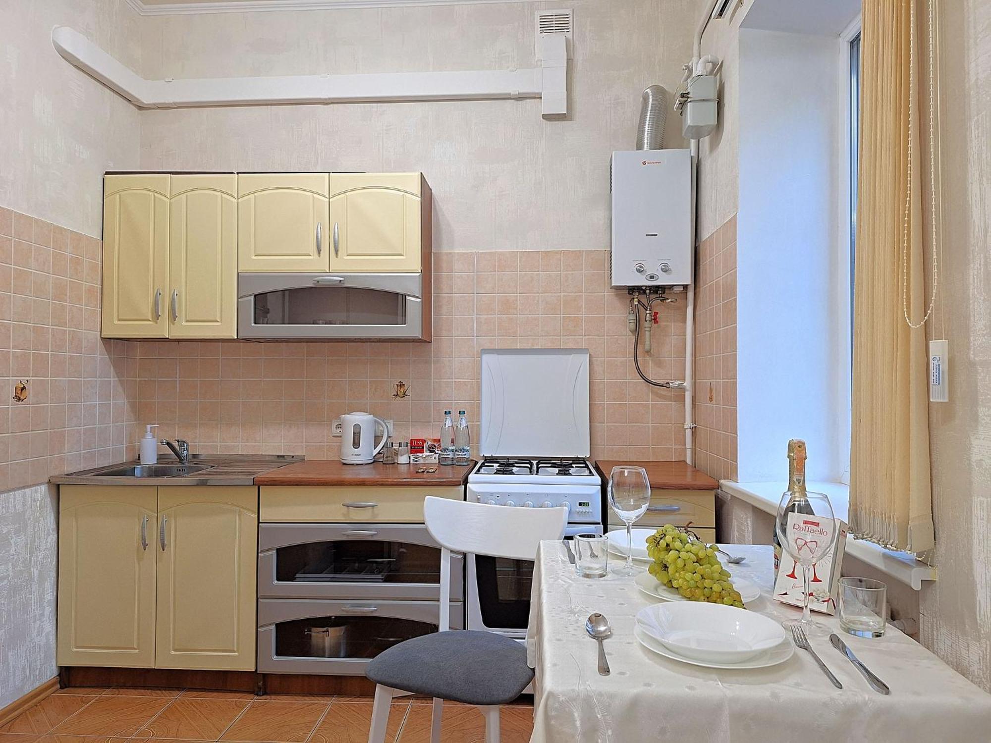 Однокімна Квартира Біля Каштанової Алеї У Центрі Полтави Мережа Alexapartments Документи Для Відряджень Безконтатне Заселення 24-7 Poltava Exteriör bild